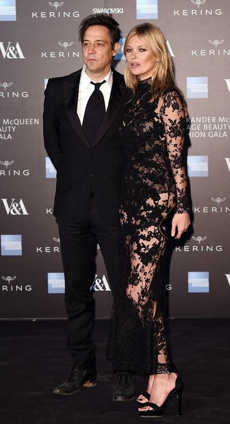 Cuộc hôn nhân của Kate Moss và Jamie Hince đã tan vỡ