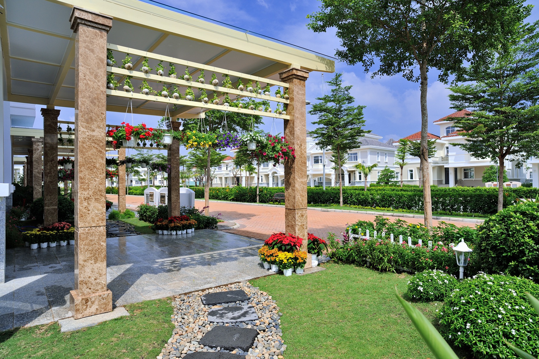 Khám phá khu biệt thự siêu sang ở Phú Mỹ Hưng - 5 Khám phá khu biệt thự siêu sang ở Phú Mỹ Hưng