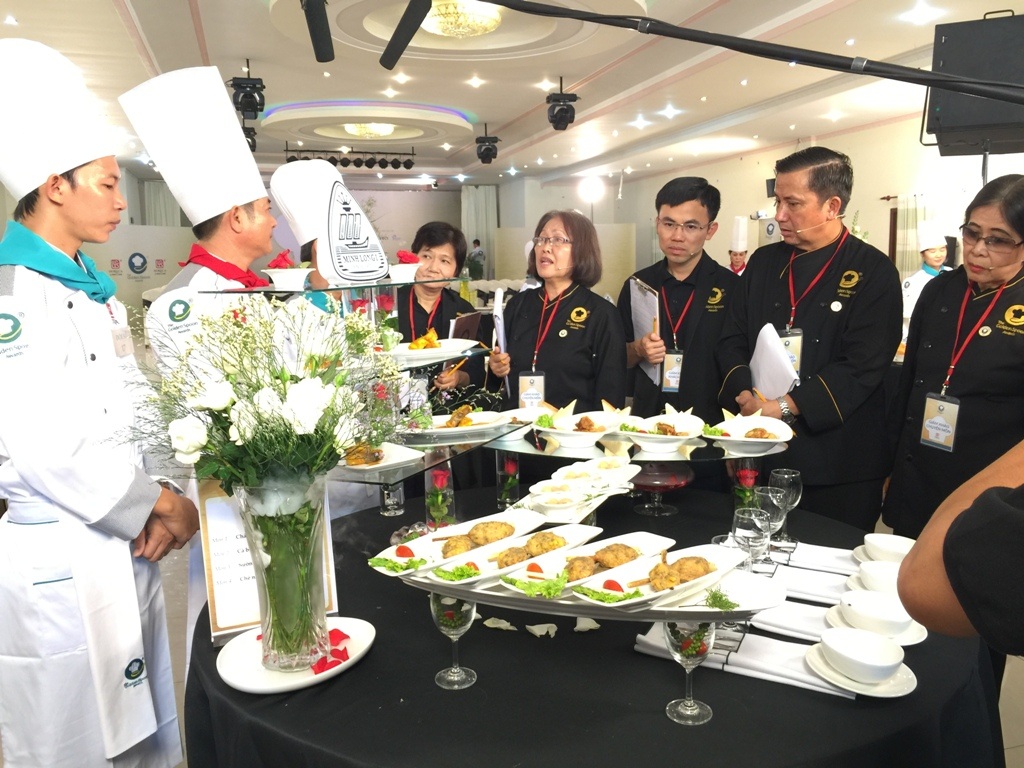 Đã mắt, ngon miệng với vòng loại “Chiếc thìa vàng 2015” tại Cần Thơ - 1 Đã mắt, ngon miệng với vòng loại “Chiếc thìa vàng 2015” tại Cần Thơ