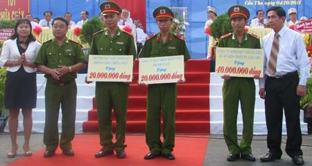 Mít tinh kỷ niệm ngày toàn dân phòng cháy chữa cháy - 3