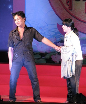 "Người đẹp Đắc Kỷ" Kim Hiền lấy lòng khán giả - 11