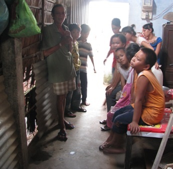 Nền nhà bốc khói, nóng 80 độ C - 6 Nền nhà bốc khói, nóng 80 độ C - 6