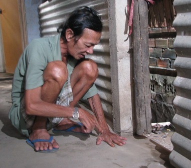 Nền nhà bốc khói, nóng 80 độ C - 1 Nền nhà bốc khói, nóng 80 độ C - 1