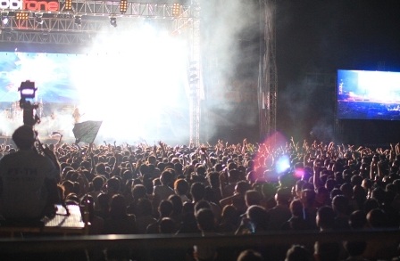 Khán giả cuồng nhiệt với “bão" rock trên đất Tây Đô - 19