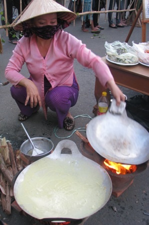 “Đã đời” thưởng thức hơn 100 loại bánh dân gian - 2