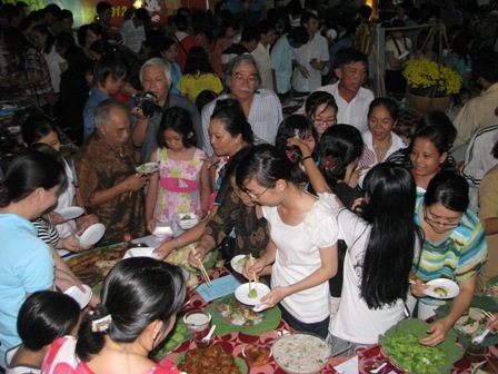 “Đã đời” thưởng thức hơn 100 loại bánh dân gian - 1