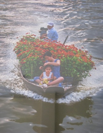 Sắc xuân ngập phố - 22