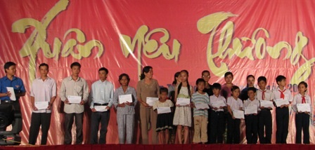 Ấp ám xuân yêu thương vì người nghèo đón Tết - 12