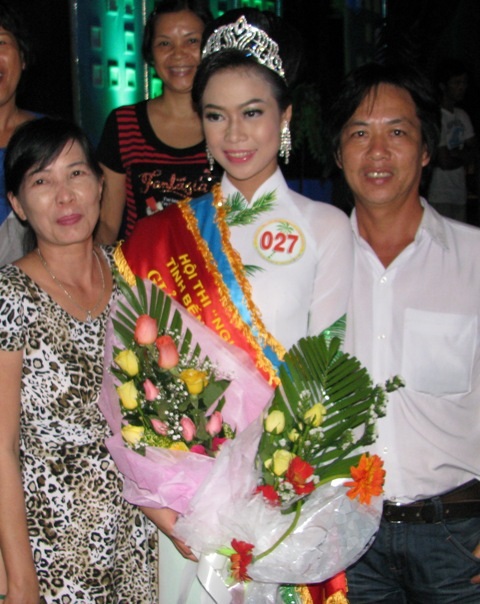 Người đẹp xứ dừa 2012 mơ trở thành diễn viên điện ảnh - 12 Người đẹp xứ dừa 2012 mơ trở thành diễn viên điện ảnh