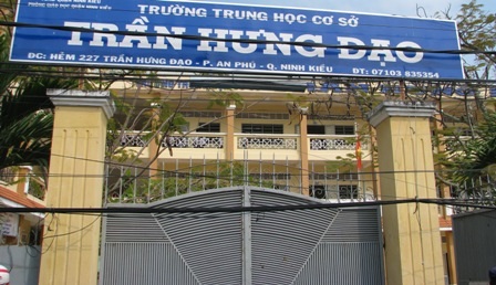 “Loạn” dây cáp, dây điện đe dọa trường học - 2 “Loạn” dây cáp, dây điện đe dọa trường học - 2