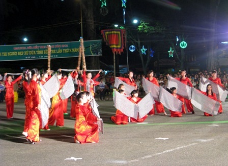 Tưng bừng "lễ hội đường phố" trên xứ dừa - 3 Tưng bừng lễ hội đường phố trên xứ dừa