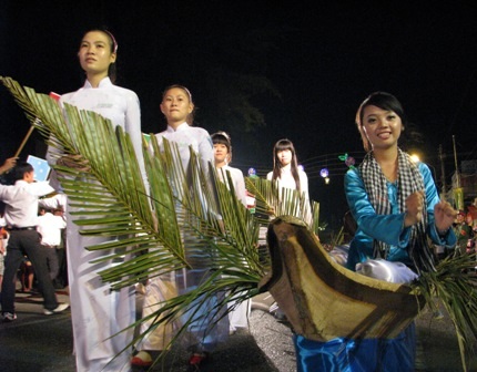Tưng bừng "lễ hội đường phố" trên xứ dừa - 4 Tưng bừng lễ hội đường phố trên xứ dừa