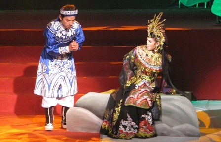 Dấu ấn cho những vai nàng công chúa, bà hoàng hậu uy quyền - 14 Dấu ấn cho những vai nàng công chúa, bà hoàng hậu uy quyền - 14