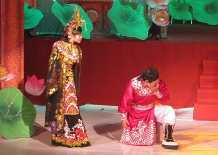 Dấu ấn cho những vai nàng công chúa, bà hoàng hậu uy quyền - 16 Dấu ấn cho những vai nàng công chúa, bà hoàng hậu uy quyền - 16