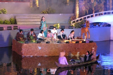 Nhiều “sao” trình diễn tại Festival Dừa Bến Tre    - 6 Nhiều “sao” trình diễn tại Festival Dừa Bến Tre