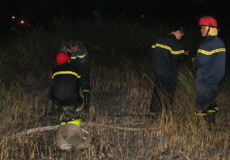 Cháy lớn làm “náo loạn” khu dân cư gần cầu Cần Thơ - 5