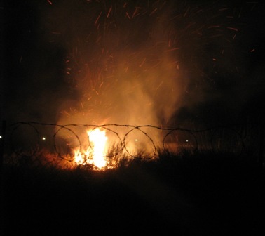 Cháy lớn làm “náo loạn” khu dân cư gần cầu Cần Thơ - 8