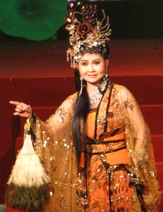 Hồi hộp chờ gương mặt trẻ nào được xướng tên “vàng” ? - 7