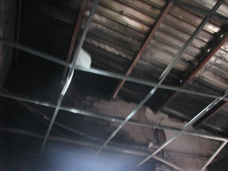 Cháy nhà dân, cột phát sóng Vinaphone suýt bị lửa thiêu - 4 Cháy nhà dân, cột phát sóng Vinaphone suýt bị lửa thiêu - 4