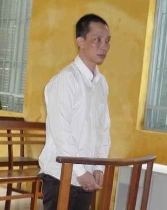 Đi ăn trộm, bị bắt trên đường tẩu thoát vì xe... hết xăng