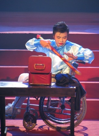 Ứng cử viên “vàng” giải triển vọng cho “màn diễn độc thoại trên xe lăn” - 9 Ứng cử viên “vàng” giải triển vọng cho “màn diễn độc thoại trên xe lăn” - 9