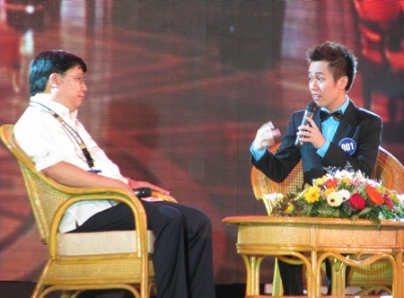 Sôi nổi đêm chung kết “Người dẫn chương trình truyền hình VTV Cần Thơ” - 3 ...và phỏng vấn giao lưu Nhạc sĩ Đinh Trung Cẩn.