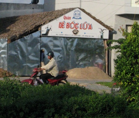 Từ dê bốc lửa...