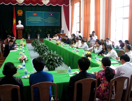 Nhiều tập thể, cá nhân nhận Huân - Huy chương do Lào trao tặng - 1 Quang cảnh buổi lễ sáng 7/11 tại TP Cần Thơ. (Ảnh: Huỳnh Hải)