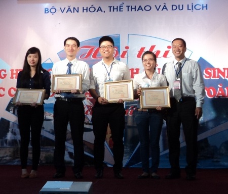 Hạ Long trong phần thi hùng biện...