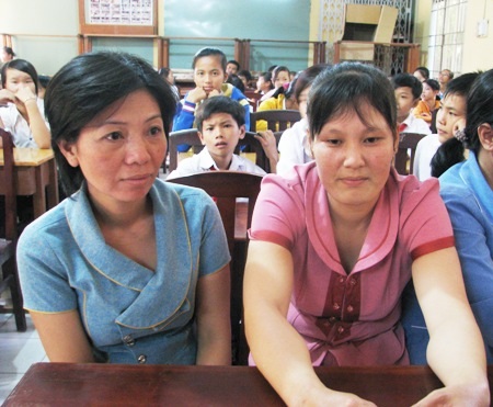 “Có cái bánh, miếng mứt cho con ăn Tết là vui lắm rồi” - 1 Giáo viên khó khăn ở Bạc Liêu trong buổi nhận quà Tết.