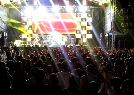 Bão rock bùng nổ đất Tây Đô