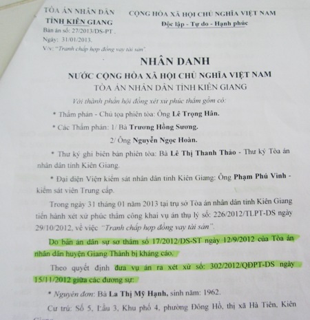 Bà Hạnh cho biết, việc mua bán, mượn nợ của bà với những người dân đều có giấy tờ rõ ràng.