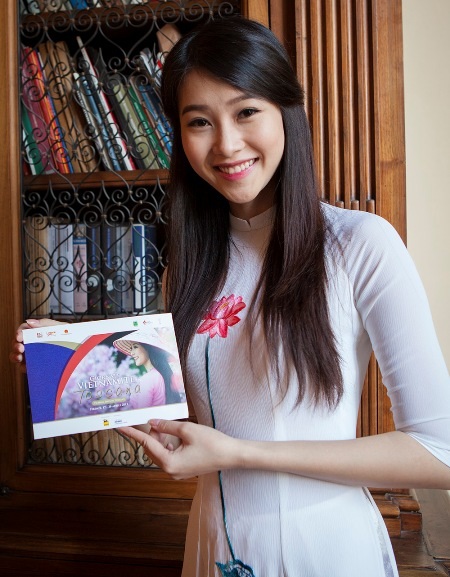 Họp báo tại buổi họp báo giới thiệu Tuần lễ Việt Nam tại Tuscany- Ý.