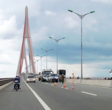 Hiện trường vụ thứ hai với 4 chiếc đâm nhau.