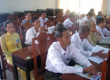 Tuyên dương 123 gia đình, dòng họ hiếu học tiêu biểu năm 2013 - 2 Quang cảnh Đại hội GĐHH, DHHH tỉnh Bạc Liêu năm 2013.