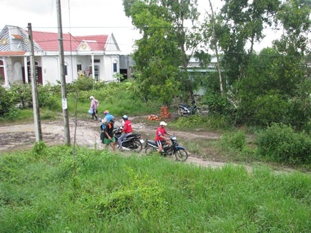 Những cây cầu bỏ hoang trên tuyến đường "treo" 12 năm - 8 ...thật sự là nỗi ám ảnh kinh hoàng cho người đi lại.