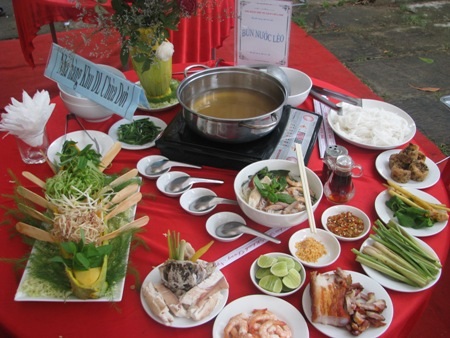 Sôi nổi liên hoan ẩm thực món ngon Nam Bộ - 6 Món bún nước lèo.
