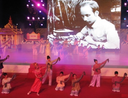 Ca sĩ Thùy Trang mang đến một ca khúc ngọt ngào về cây lúa.