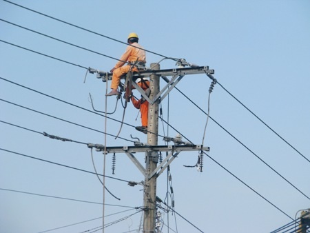 Hiện trường vụ tai nạn trước khi được trục vớt.