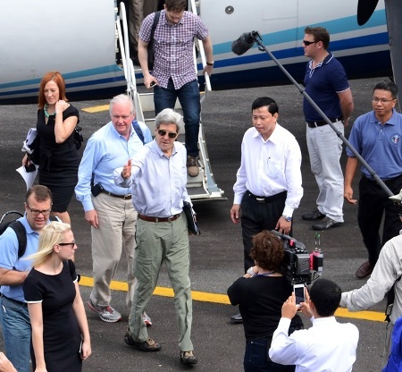 Ông John Kerry tại Cà Mau ngày 15/12.