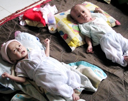 "Ám ảnh" những ánh mắt trẻ thơ bị bỏ rơi trong chùa Vĩnh Phước An - 10 Những đứa trẻ đang rất cần sự sẻ chia của các tấm lòng hảo tâm. (Ảnh: Huỳnh Hải)