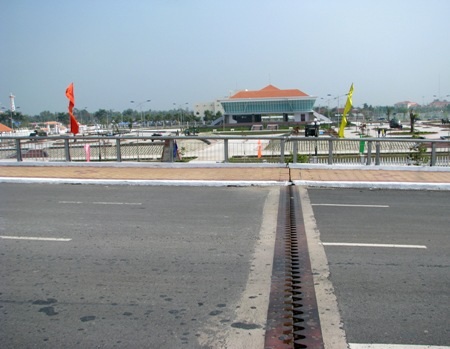 Chính thức đặt tên đại lộ lớn nhất là Đại lộ Võ Nguyên Giáp - 10 ...và khu di tích lịch sử quốc gia Chương Thiện nằm cạnh sông Xà No.
