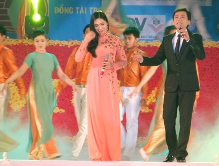 NS Như Quỳnh và NSƯT Tấn Giao với bài vọng cổ