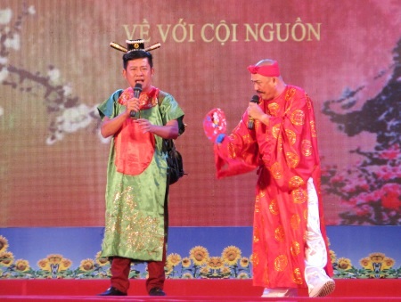 Liên khúc xuân làm rộn ràng Tết quân dân - 3 Hai nghệ sĩ hài Tấn Beo và Thanh Long...