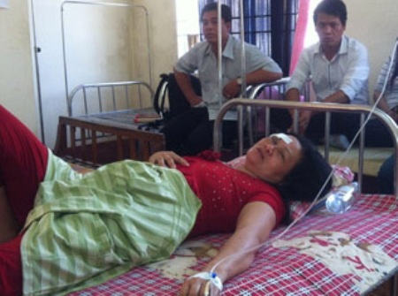 Nạn nhân đang nằm điều trị ở bện viện.