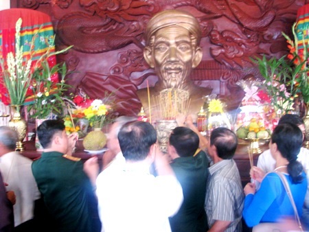 Lễ giỗ 142 năm ngày mất Thủ khoa Bùi Hữu Nghĩa - 3 Quang cảnh lễ giỗ 142 năm ngày mất Thủ khoa Bùi Hữu Nghĩa.