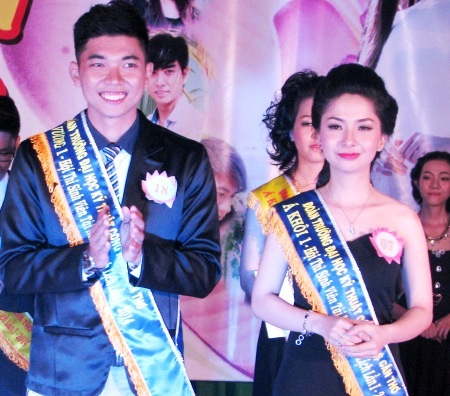 Cặp đôi đạt giải Nhì.