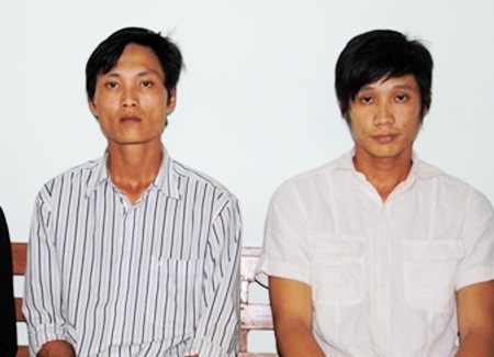 Băng cướp chích điện cướp vàng lúc nửa đêm sa lưới - 1 Thống và Lil, 2 trong 5 đối tượng gây ra vụ cướp.