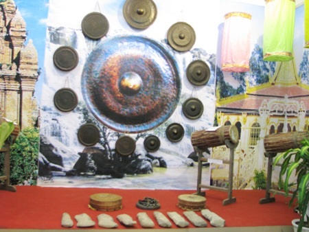 Cồng chiêng Tây Nguyên.