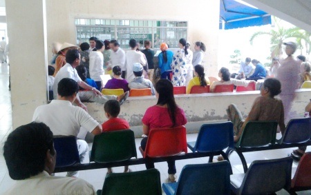 Triển khai thẻ khám bệnh điện tử đầu tiên tại khu vực Đồng bằng Sông Cửu Long - 3 Thẻ khám bệnh điện tử mà BVĐK Bạc Liêu đang triển khai cho bệnh nhân.